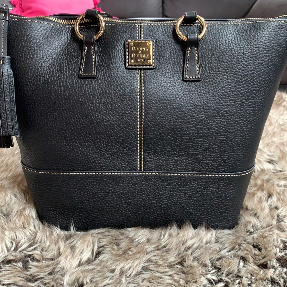 NWT Black Dooney & Bourke Toni bag